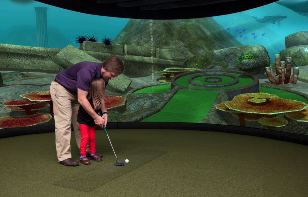 Curve Screen Golf Simulator